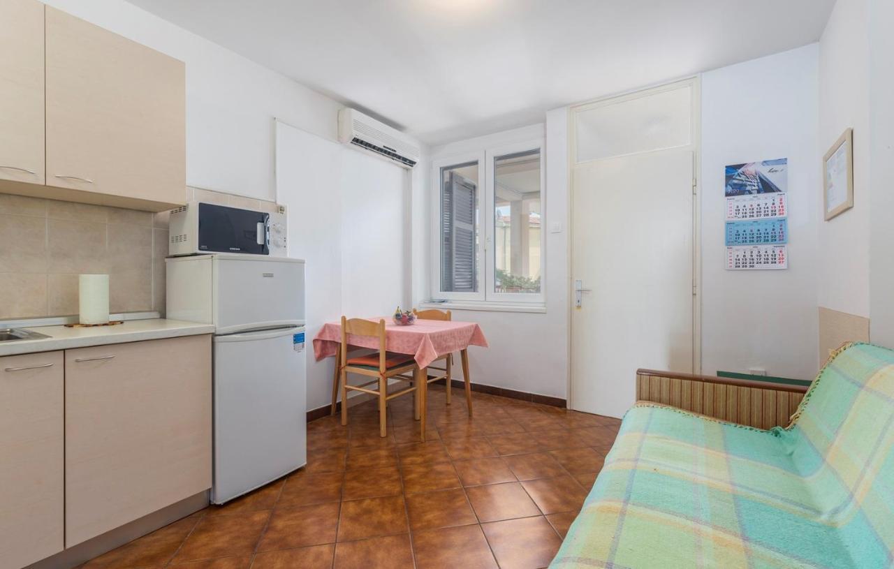 Peskera Apartments Tomicic ポレッチ エクステリア 写真
