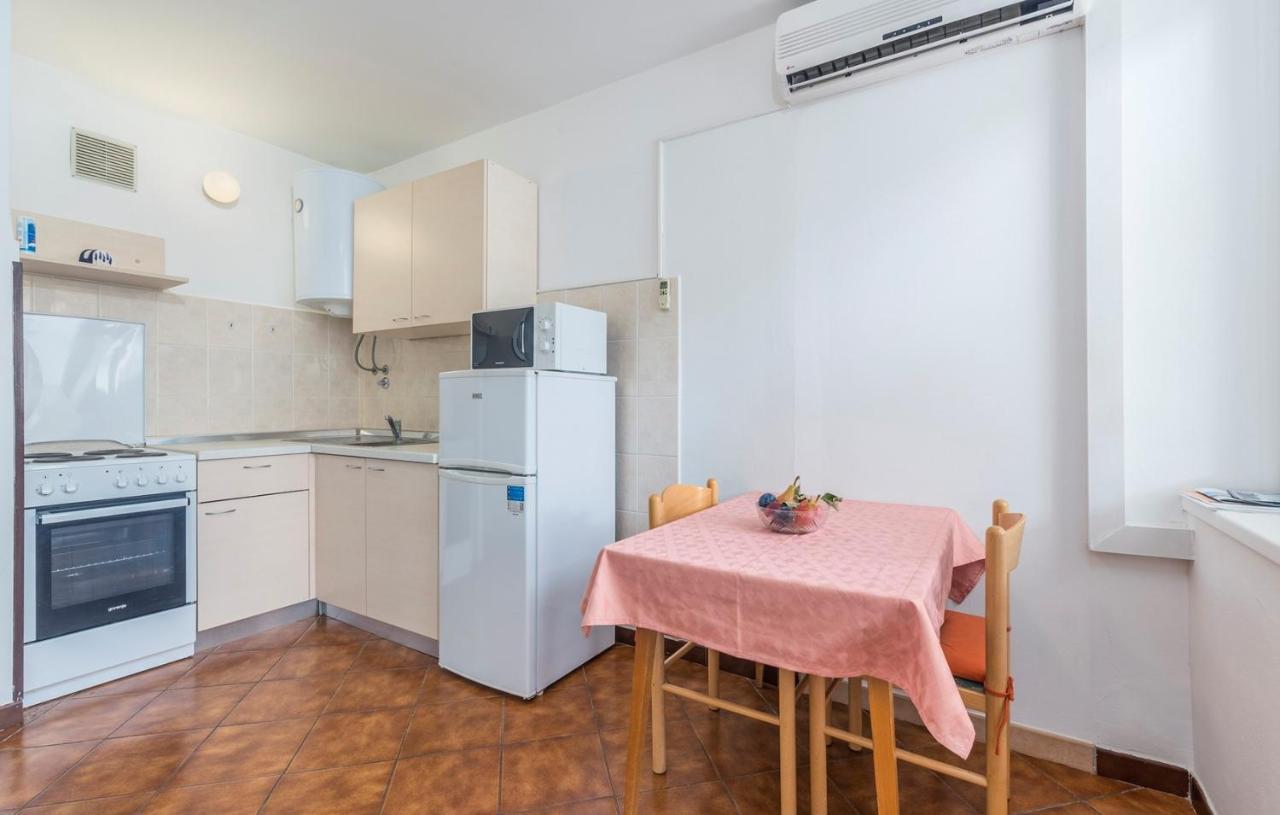 Peskera Apartments Tomicic ポレッチ エクステリア 写真